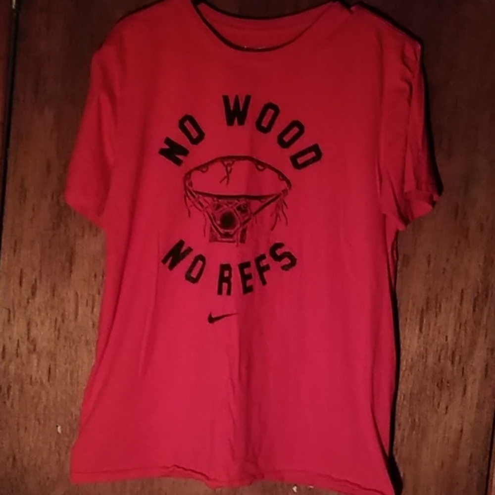 Nike tee
